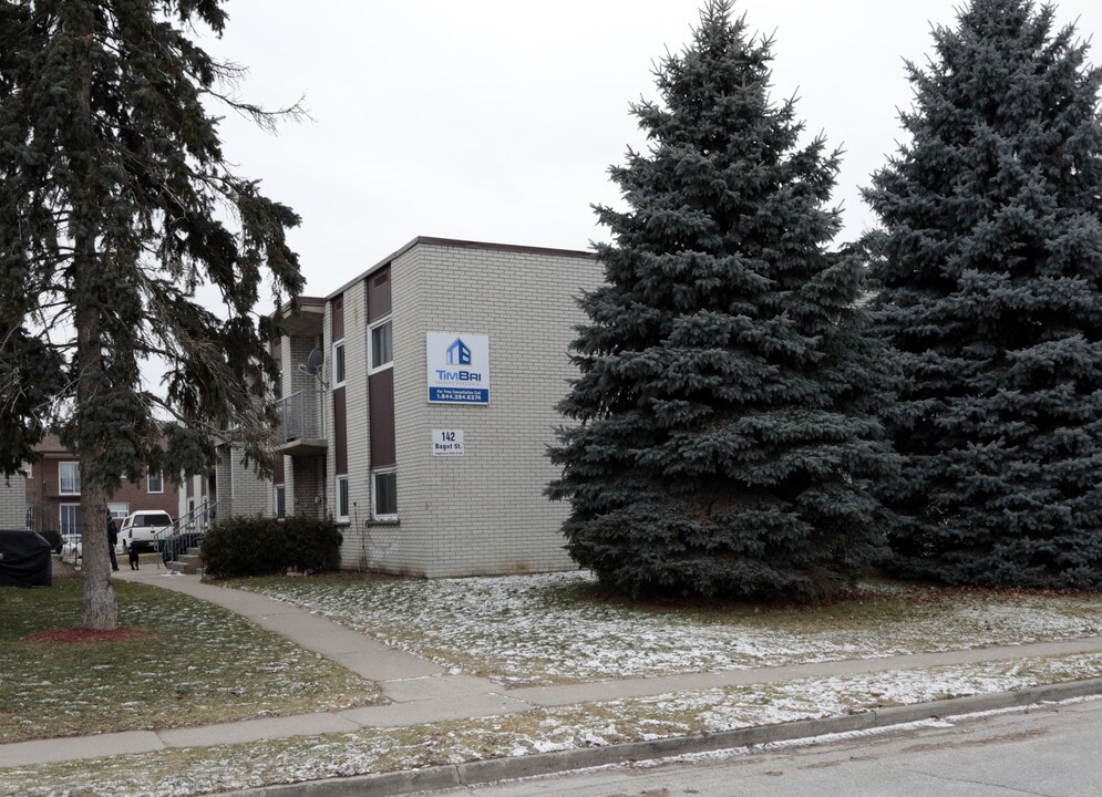 142 Bagot St in Guelph, ON - Building Photo