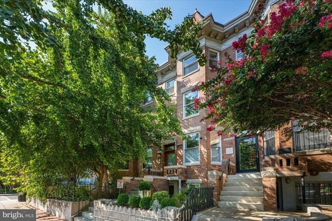 1777 T St NW, Unit 5 in Washington, DC - Foto de edificio - Building Photo