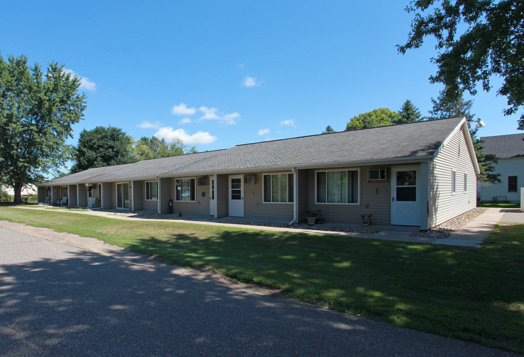 Prairie View Apartments in Star Prairie, WI - Building Photo