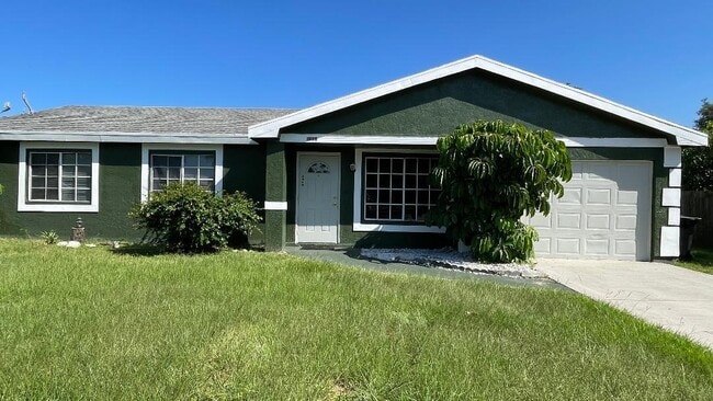 property at 1958 SE Tiffany Ave