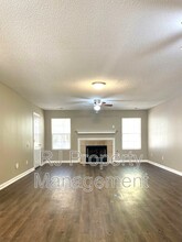 4633 Northwood Hills Dr in Memphis, TN - Building Photo - Building Photo