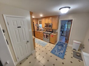 1928 Sulphur Spring Rd in Halethorpe, MD - Building Photo - Building Photo