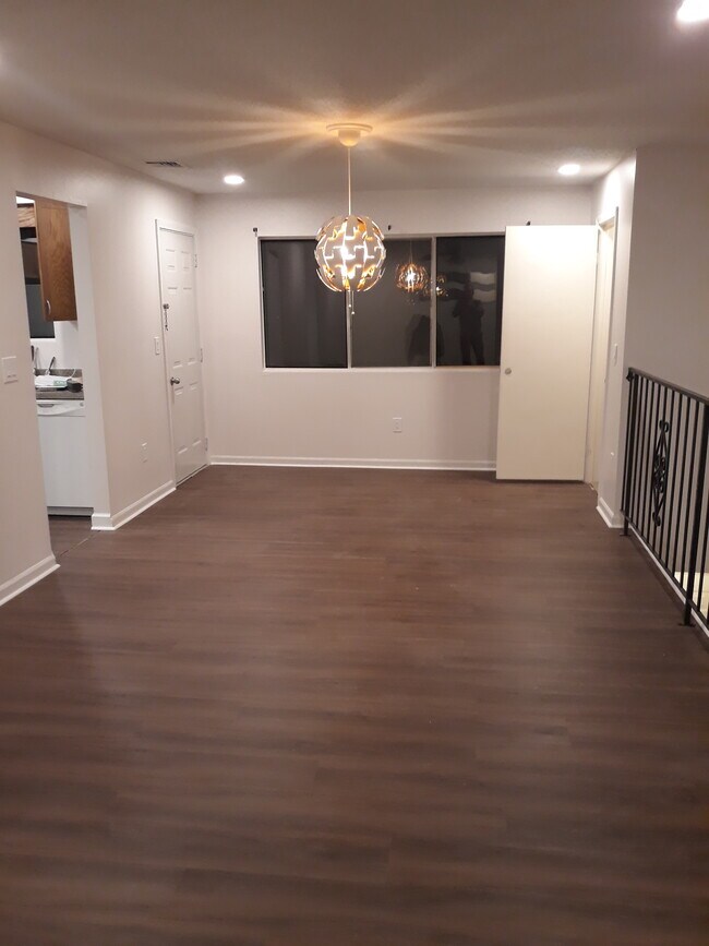 140 Thompson St Rentals in East Haven, CT