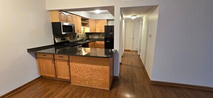 54657 Shelby Rd, Unit 22 in Shelby Township, MI - Building Photo - Building Photo