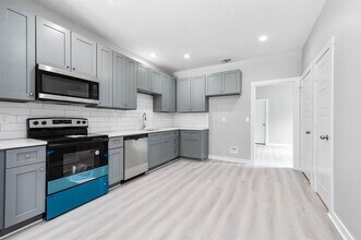 16985 Glenheath St in Montgomery, TX - Building Photo - Building Photo