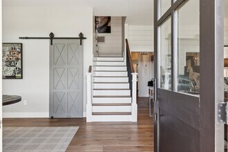 1810 Quail Ct in St Helena, CA - Building Photo - Building Photo