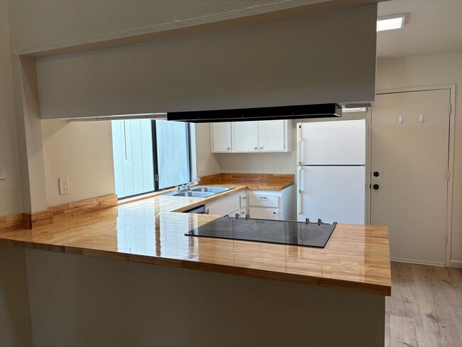 1682 Colusa Ave in Davis, CA - Building Photo - Building Photo