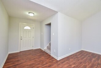 2006 Arcadia Dr in Sugar Land, TX - Building Photo - Building Photo