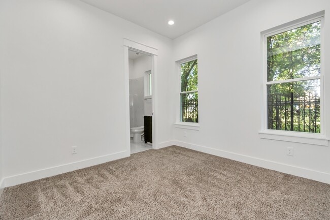 4721 Independence Hts Ln