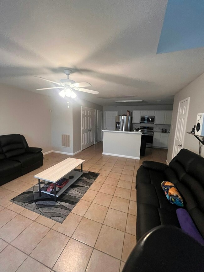 23468 High Pt St in Prairie View, TX - Building Photo - Building Photo
