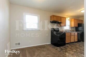 1425 Western Dr in Indianapolis, IN - Foto de edificio - Building Photo