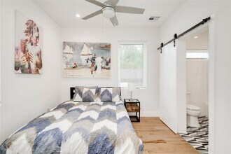 2801 Cedarview Dr in Austin, TX - Building Photo - Building Photo