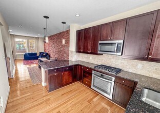 5610 45th Ave in Hyattsville, MD - Foto de edificio - Building Photo