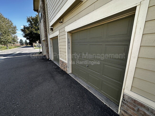 5800 N Tower Dr in Denver, CO - Building Photo - Building Photo