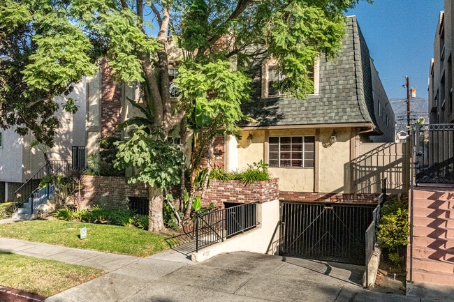 409 W Dryden St