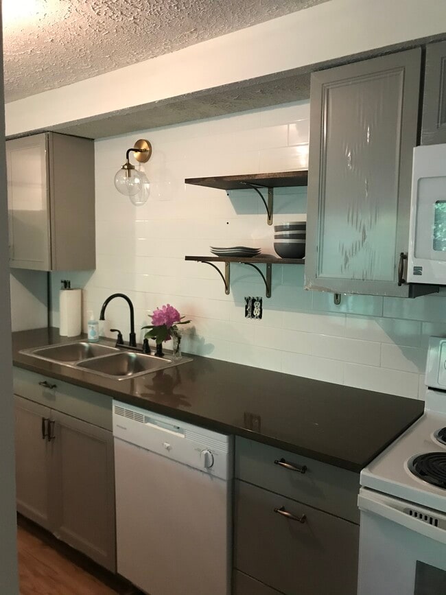 property at 32 Sequoia Ct