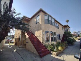 620 1/2 Ximeno Ave, Unit 157 in Long Beach, CA - Building Photo