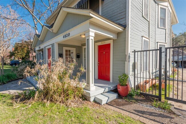 4820 Worth St-Unit -B in Dallas, TX - Building Photo - Building Photo