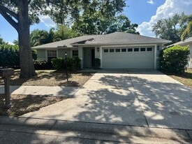 4675 Breezy Pines Blvd in Sarasota, FL - Building Photo