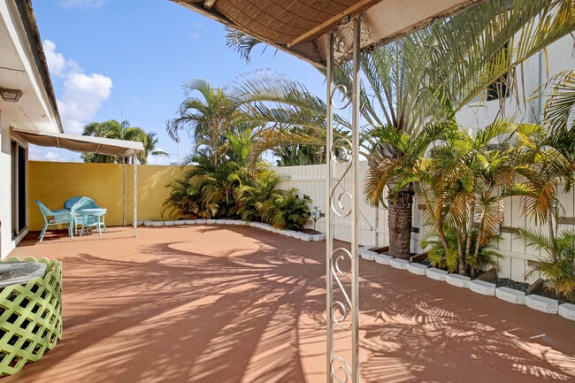 property at 136 Yacht Club Dr