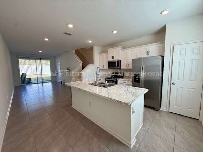 8353 Retrograde Rd in Jacksonville, FL - Building Photo - Building Photo