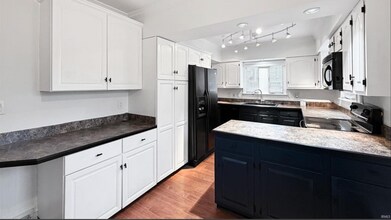 1825 Bellemeade Ave in Evansville, IN - Building Photo - Building Photo