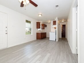 1802 16th St, Unit A in Corpus Christi, TX - Building Photo - Building Photo