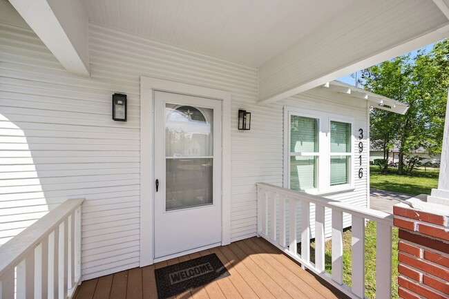 3916 Kennon St in Houston, TX - Foto de edificio - Building Photo