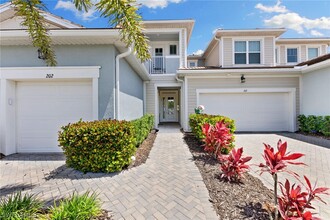 4607 Arboretum Cir in Naples, FL - Foto de edificio - Building Photo