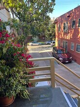 1424 E Florida St, Unit A in Long Beach, CA - Foto de edificio - Building Photo