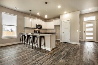 2541 Fallview Dr in Edmond, OK - Building Photo - Building Photo