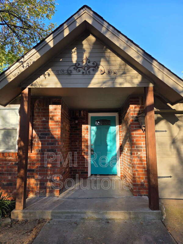 property at 4408 S Butternut Ave