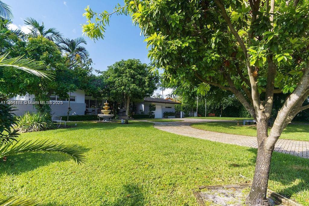 1110 NE 100th St in Miami Shores, FL - Building Photo