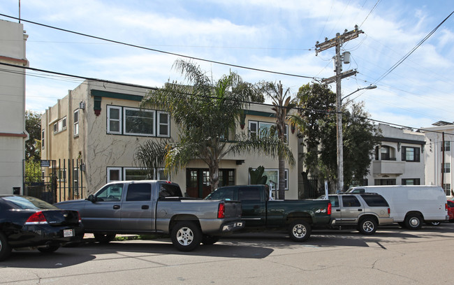 West Ivy in San Diego, CA - Foto de edificio - Building Photo