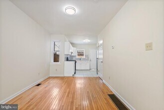 2251 Cross St in Philadelphia, PA - Building Photo - Building Photo