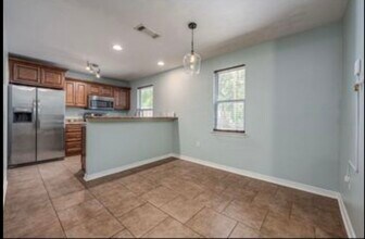 44 Wildwood St in Niceville, FL - Building Photo - Building Photo