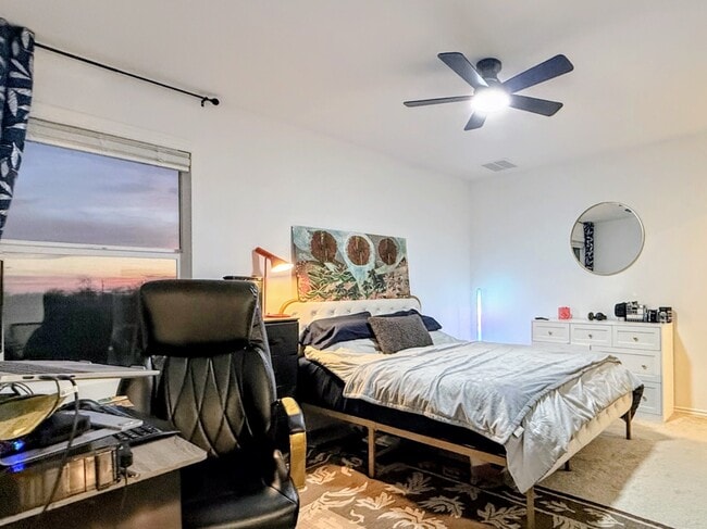 412 Texas Angel Way in Jarrell, TX - Foto de edificio - Building Photo