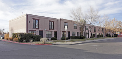 3301 Monroe St NE in Albuquerque, NM - Building Photo - Building Photo