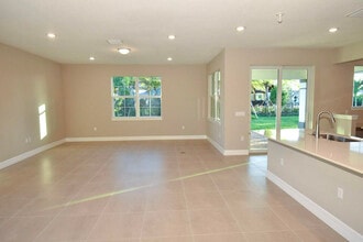 12546 Triumph Ln in Palm Beach Gardens, FL - Building Photo - Building Photo