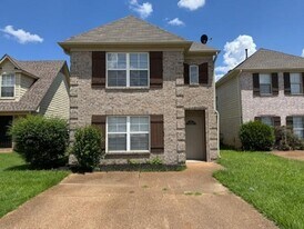 9258 Lazzini Cove in Cordova, TN - Building Photo