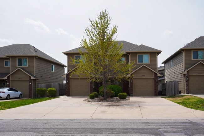 property at 1586 S Goebel St