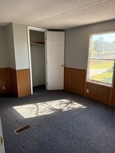 1423 Hickory Valley Rd in Sparta, TN - Building Photo - Building Photo