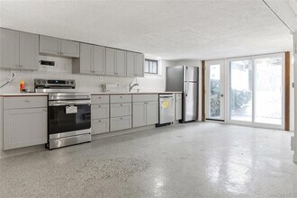 378 Broadway, Unit 3 in Ulster Park, NY - Building Photo - Building Photo