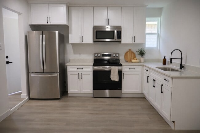 5502 Circlegate Dr in Spring, TX - Building Photo - Building Photo