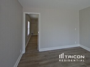 5930 66th Terrace in Pinellas Park, FL - Building Photo - Building Photo