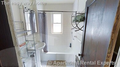 243 Summer St, Unit #1 in Somerville, MA - Building Photo - Building Photo