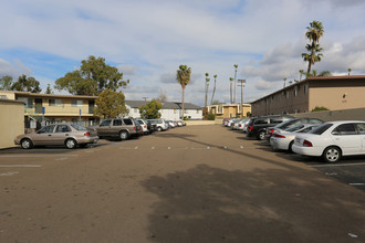 Jamacha Apartments in El Cajon, CA - Foto de edificio - Building Photo