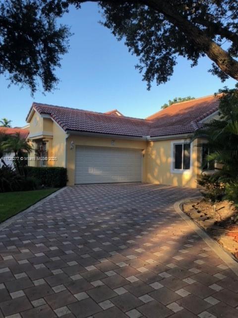 10017 NW 4th St in Plantation, FL - Building Photo