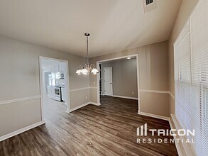 851 Red Oak Tree Dr in Fuquay Varina, NC - Building Photo - Building Photo