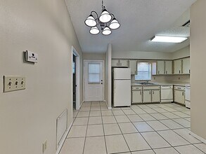 32717 Blossom Ln in Leesburg, FL - Building Photo - Building Photo